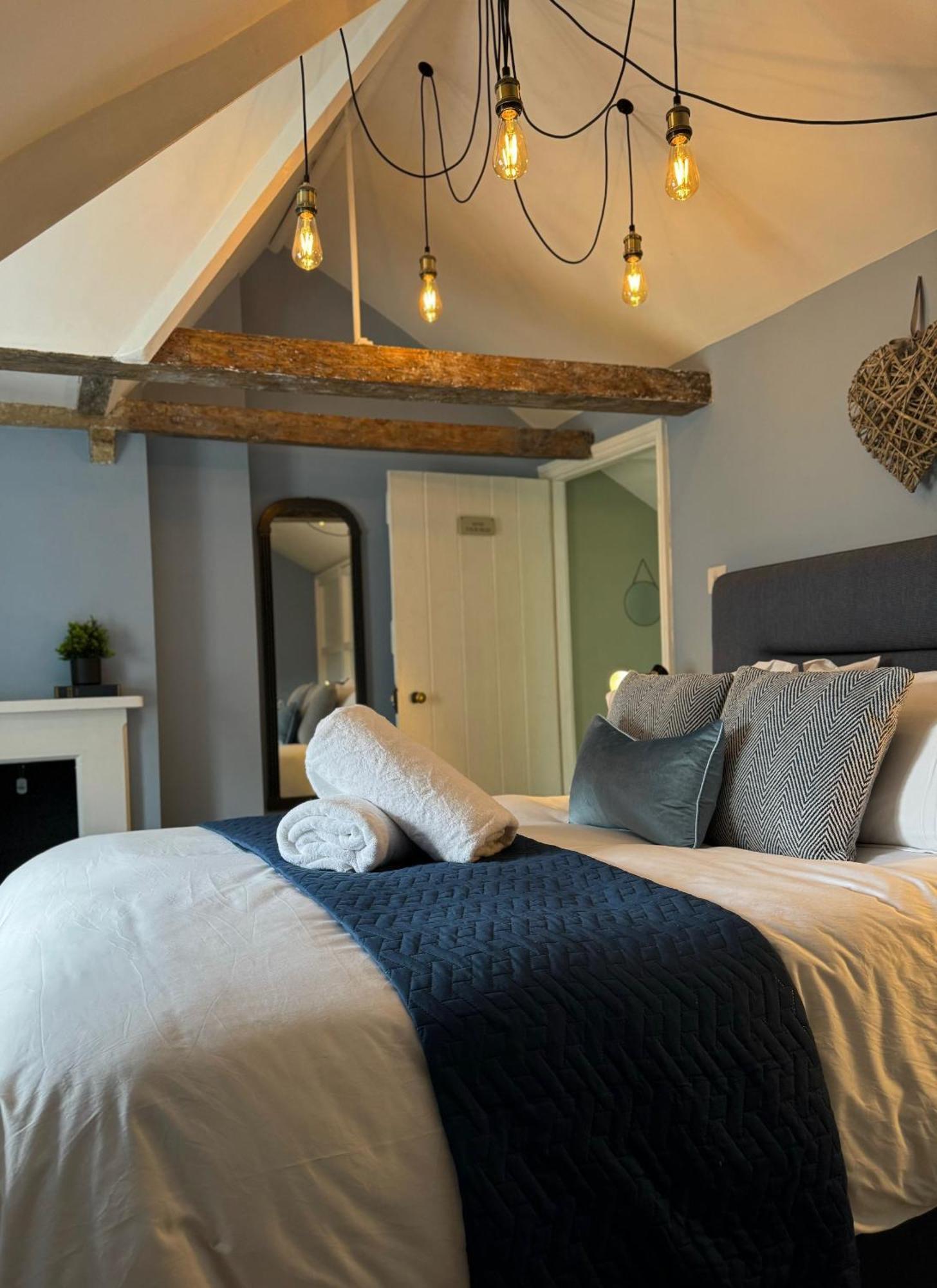 Holiday home House A Luxury Cotswold Grade Ll Listed Cirencester